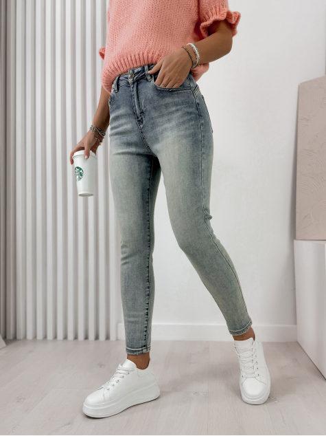 KELNĖS RAELLA JEANS
