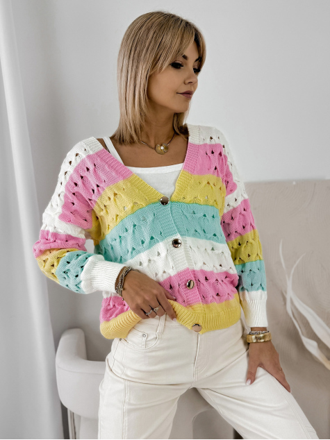MEGZTINIS ARELA FOUR
