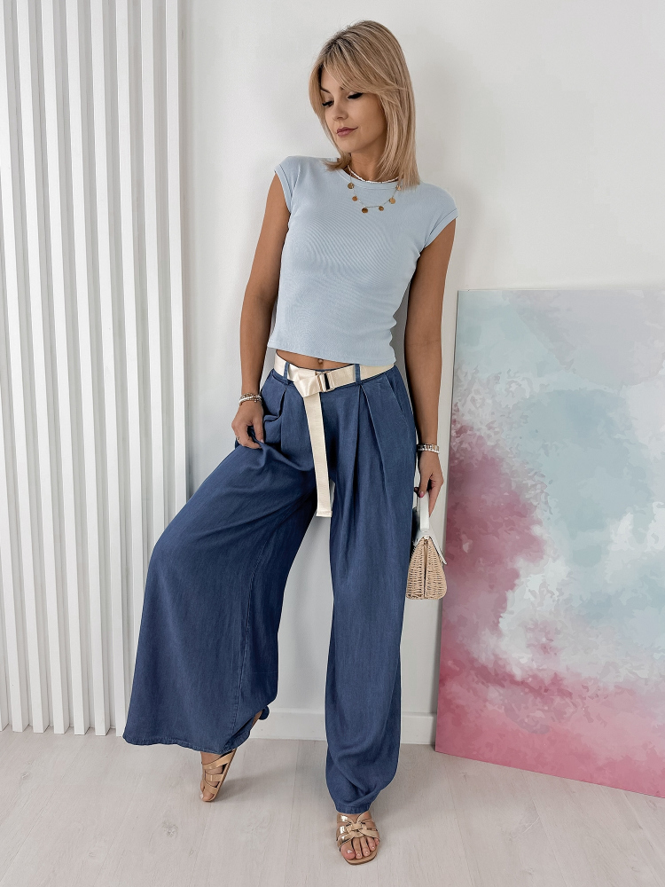 HOSE VIREL IN DUNKELER JEANSFARBE