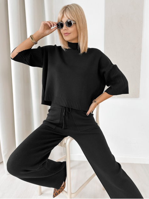 SZETT KERNAN FEKETE