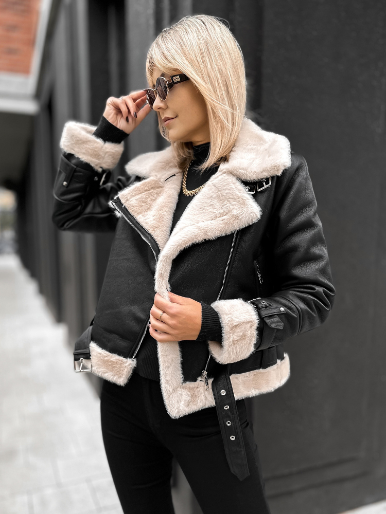 GEACA STEA PIELE DE OAIE NEAGRA