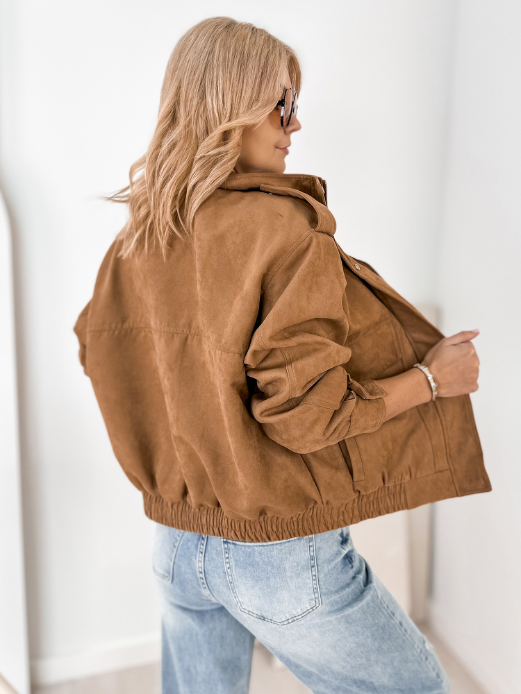 BUNDA SUEDE CARMEN KARAMELOVÁ