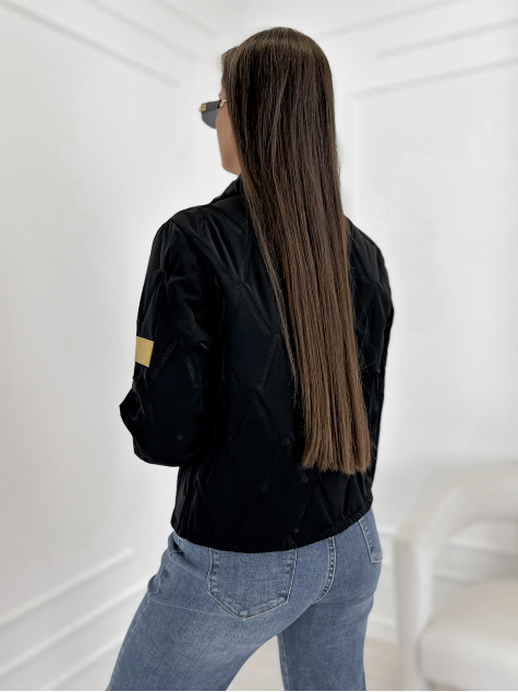 STRIUKĖ KELSIE JUODA