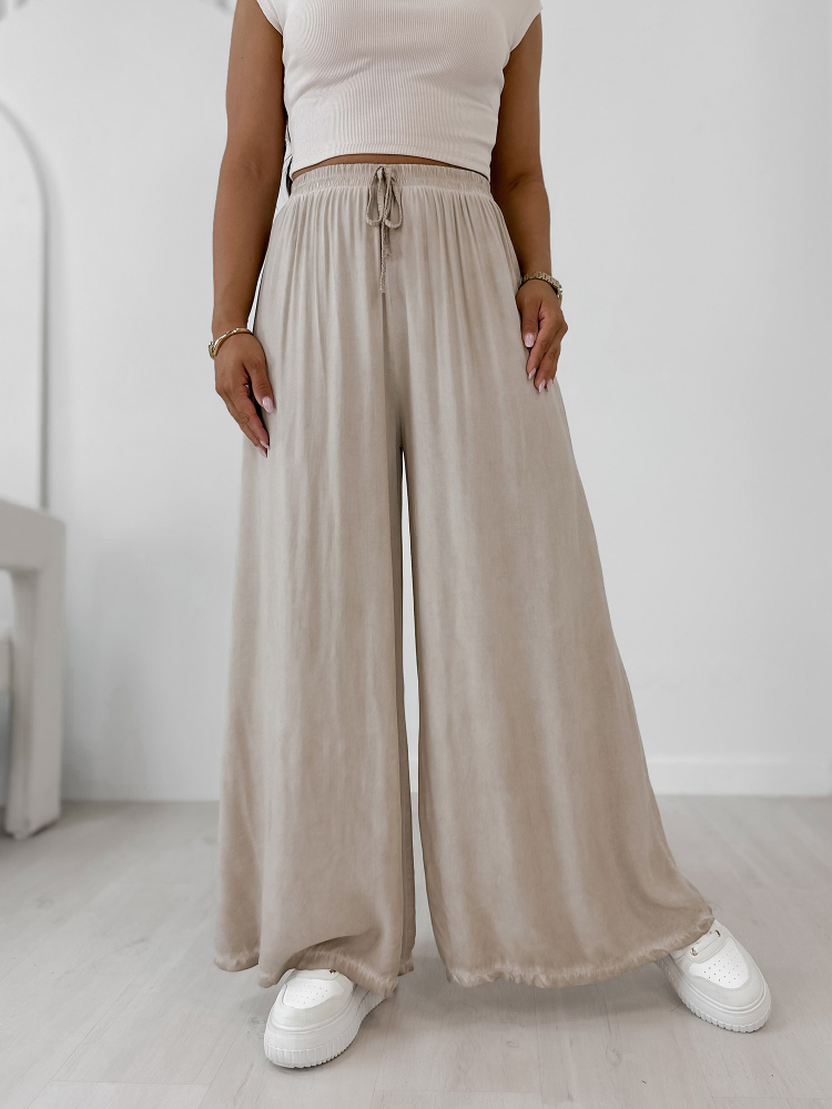 HOSE ARINELE BEIGE