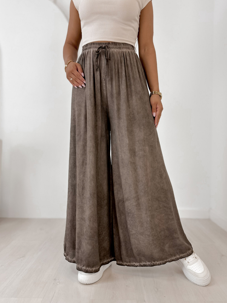 HOSE ARINELE BRAUNES
