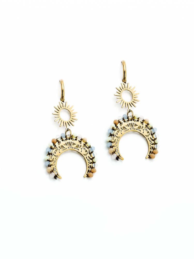 DES BOUCLES D'OREILLES K095