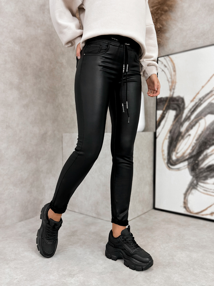 HOSE SADGO SCHWARZ