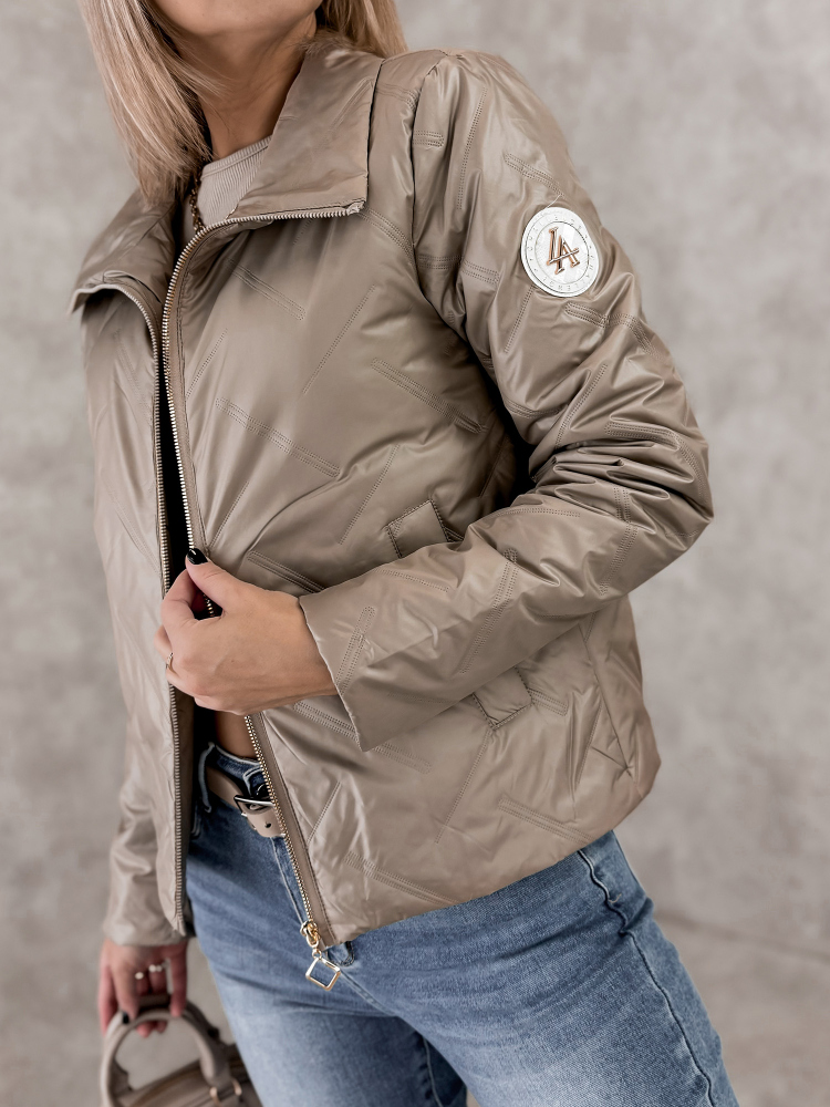 ЯКЕ GROTON ТЪМНО БЕЖОВA