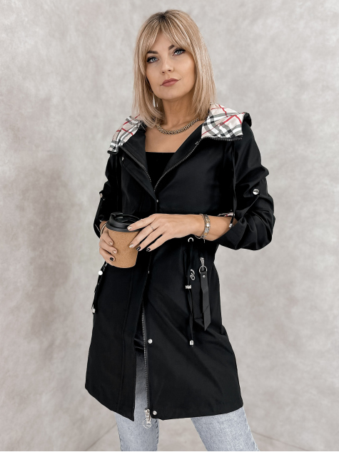 JACKE RAYOVA SCHWARZ